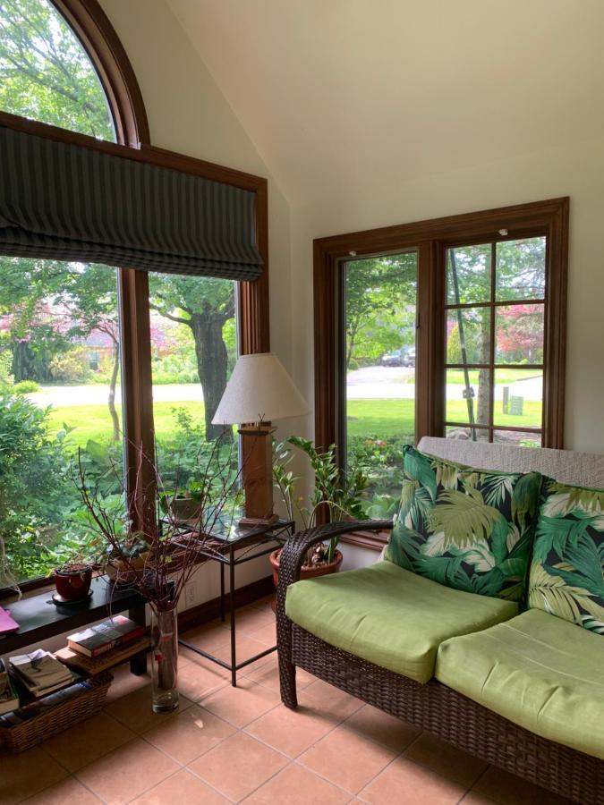 Cedar Gables Bed & Breakfast 나이아가라온더레이크 외부 사진